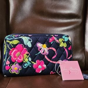 Vera bradley wallet